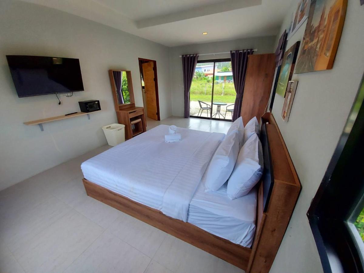 Malinee Resort Pantai Bang Tao Bagian luar foto
