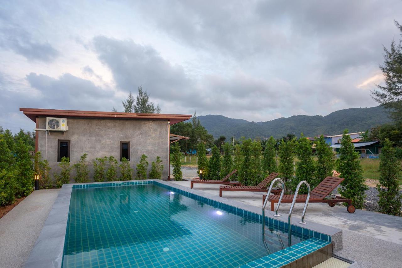 Malinee Resort Pantai Bang Tao Bagian luar foto